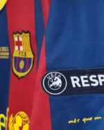 חולצת בית ברצלונה עונת 2010/2011