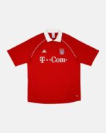 חולצת בית באיירן מינכן עונת 2005/2006