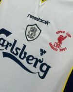 חולצת חוץ ליברפול עונת 2001/2002