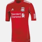 חולצת בית ליברפול עונת 2010/2011