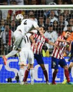 חולצת בית ריאל מדריד עונת 2013/2014