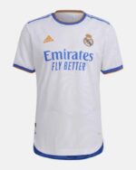חולצת בית ריאל מדריד עונת 2021/2022
