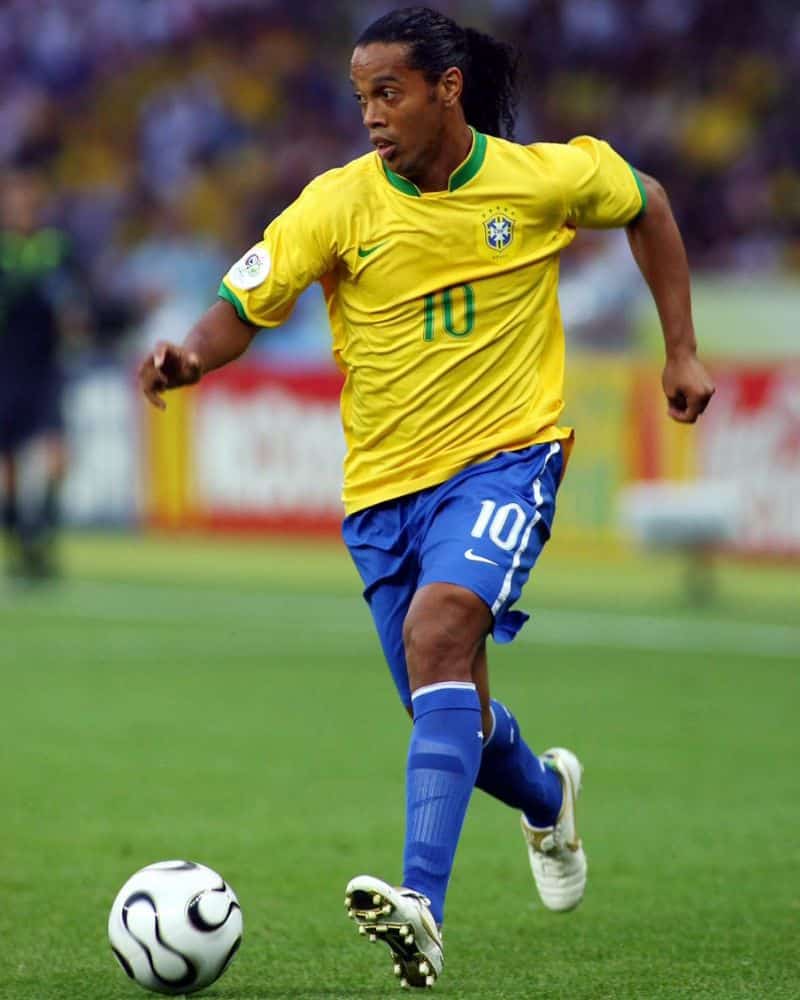 قميص البرازيل الأساسي كأس العالم 2006