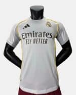 חולצת בית ריאל מדריד עונת 2025/2026 גרסת שחקן