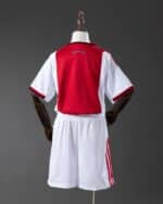 סט ילדים מדי בית אייאקס עונת 2025/2026