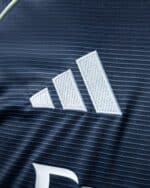 חולצת חוץ ארוכה ריאל מדריד עונת 2025/2026