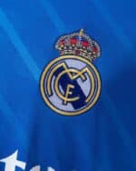 חולצה שלישית ארוכה ריאל מדריד עונת 2025/2026
