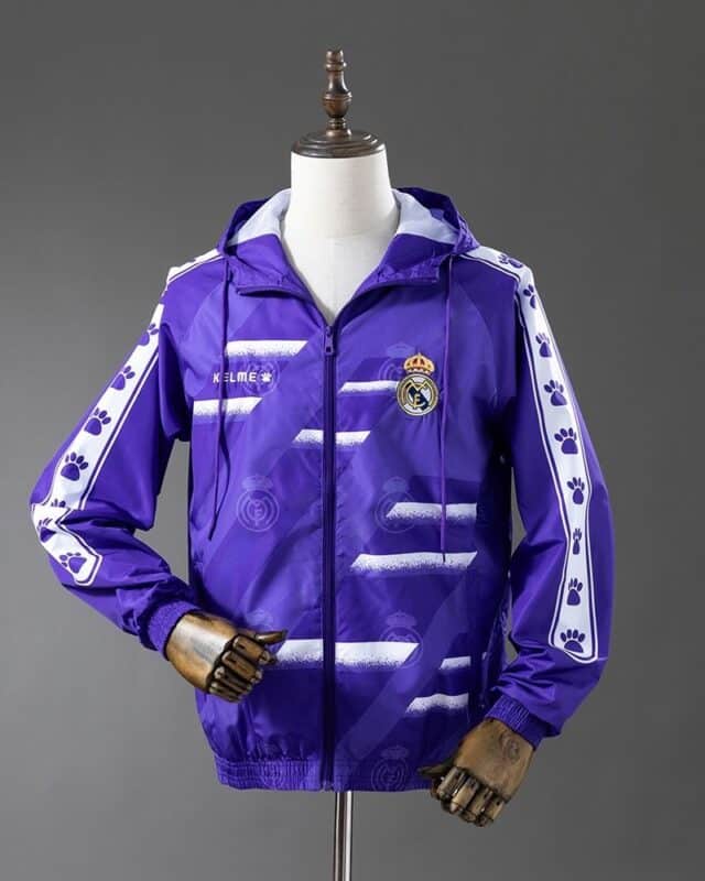 real-madrid-reversible-windbreaker-red-and-heiss