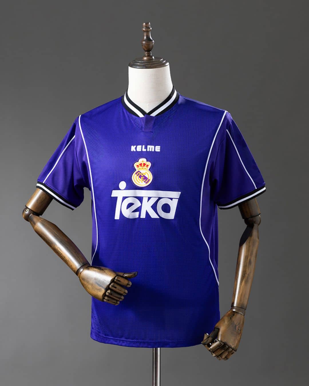 Real Madrid Away 97_98 (1) חולצת חוץ ריאל מדריד עונת 1997/1998