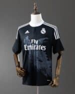 חולצה שלישית ריאל מדריד עונת 2014/2015