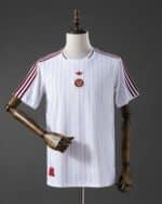 חולצת Terrace Icons אסטון וילה צבע לבן