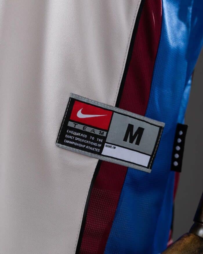 חולצת בית ברצלונה עונות 1998/2001