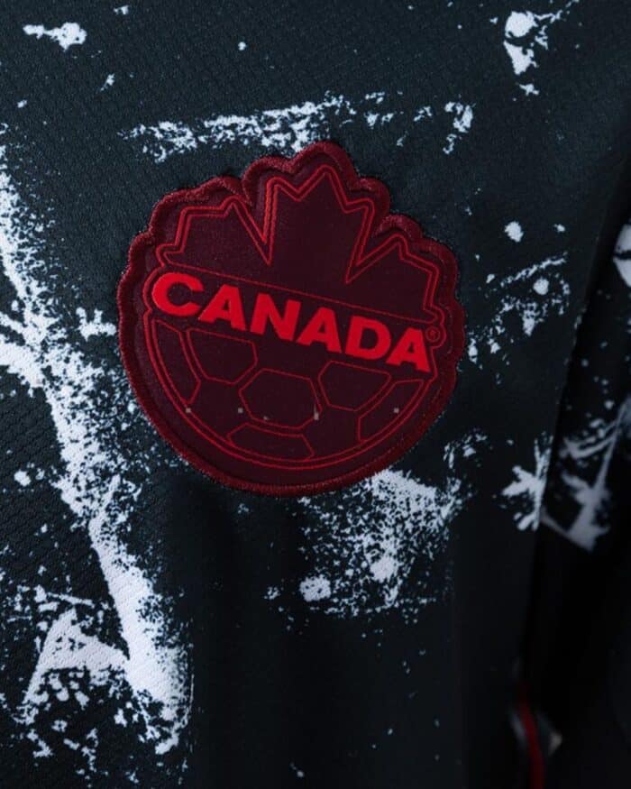 חולצת חוץ קנדה מונדיאל 2026