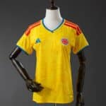 חולצת בית קולומביה מונדיאל 2026 גזרת נשים