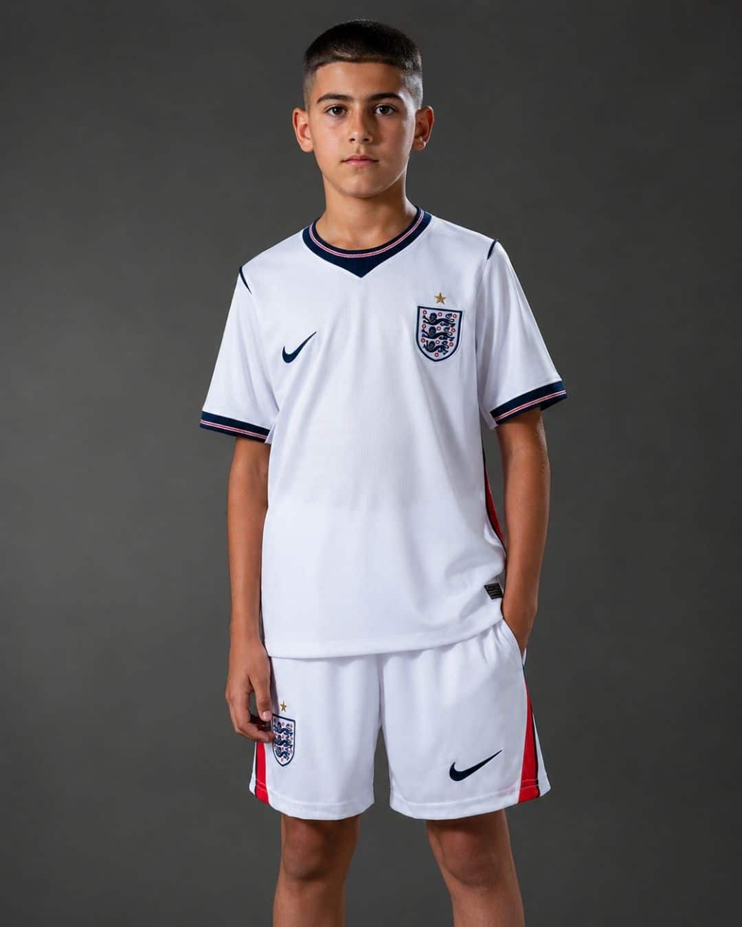 England Home Jersey World Cup 2026 White Shorts Kids (model) סט ילדים מדי בית אנגליה מונדיאל 2026