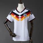 חולצת בית גרמניה מונדיאל 2026 גזרת נשים