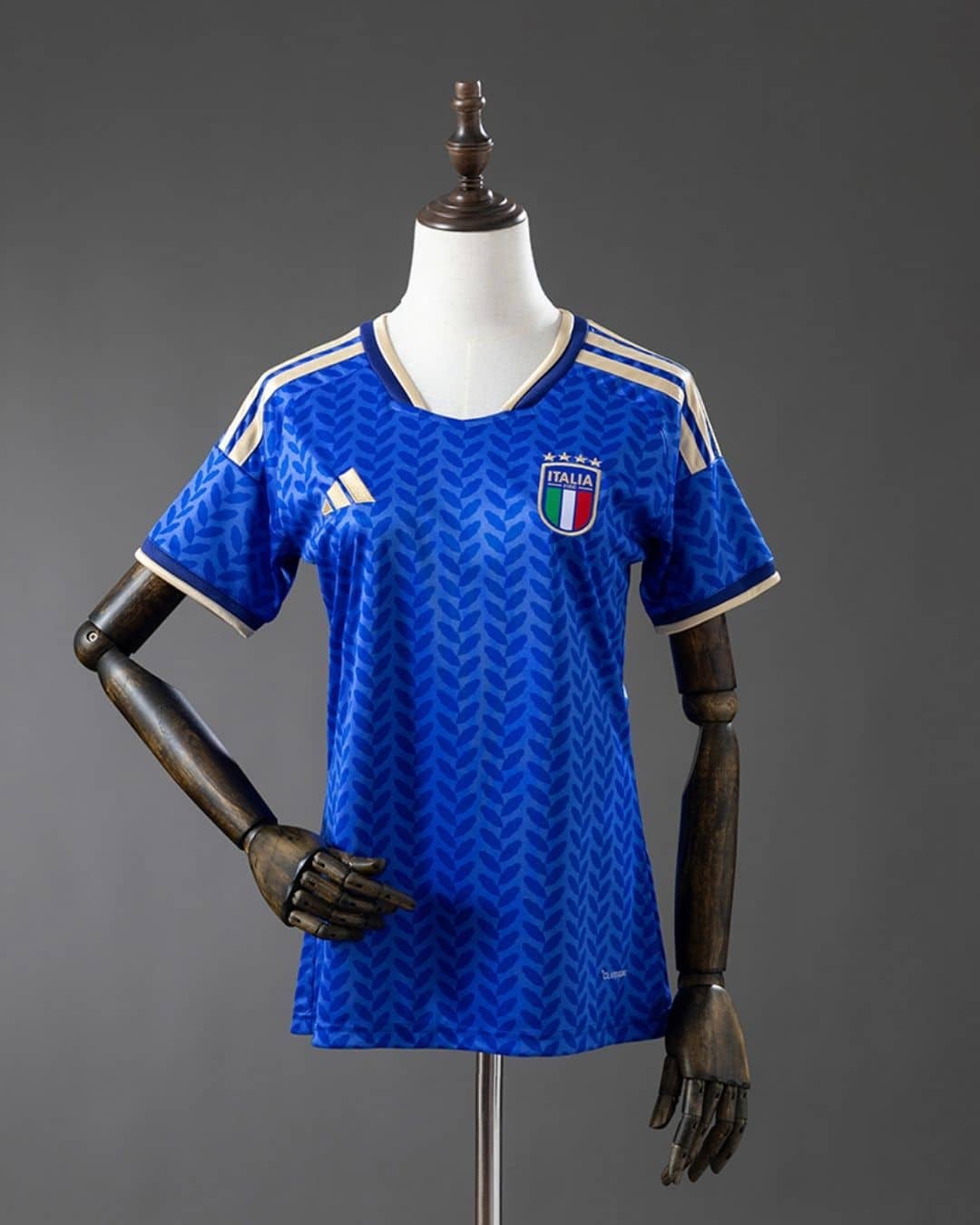 Italy Home World Cup 2026 Women (1) חולצת בית איטליה מונדיאל 2026 גזרת נשים