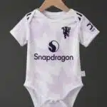 בגד גוף לבייבי מדי חוץ מנצ'סטר יונייטד עונת 2025/2026