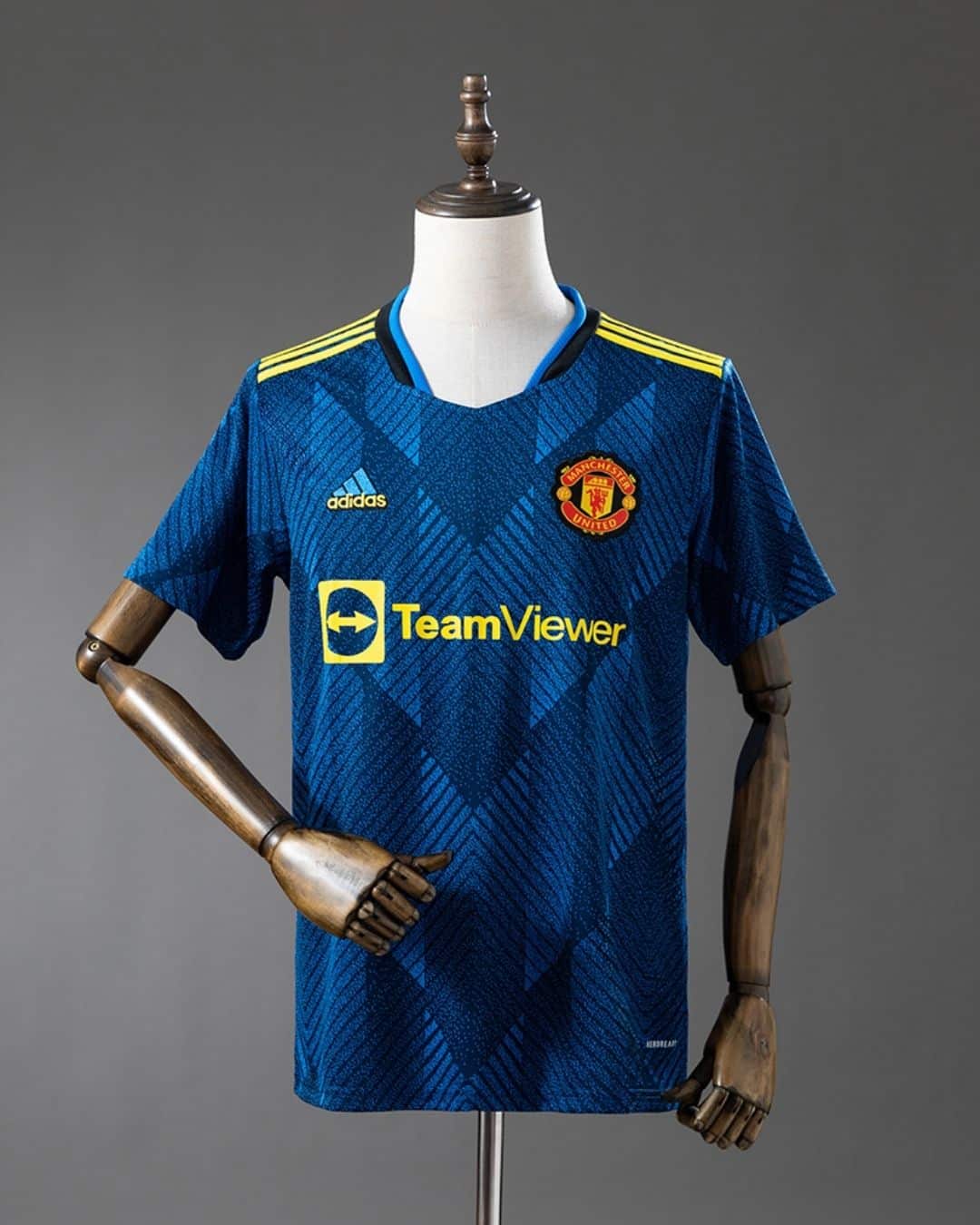 Man United Third 21_22 (1) חולצה שלישית מנצ'סטר יונייטד עונת 2021/2022