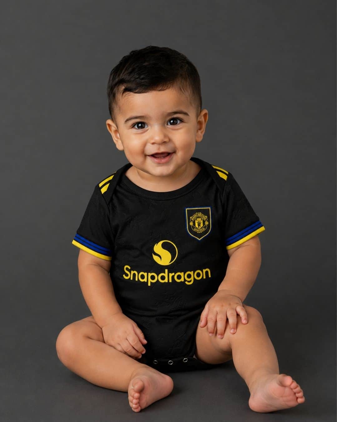 Man United Third 2526 Babies (model) בגד גוף לבייבי מדים שלישיים מנצ'סטר יונייטד עונת 2025/2026 – תמונה 1