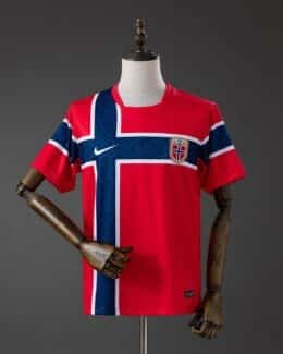 חולצת בית נורווגיה מונדיאל 2026