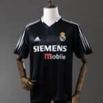 חולצת חוץ ריאל מדריד עונת 2004/2005