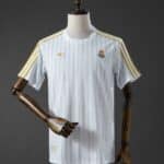 ריאל מדריד חולצת Terrace Icons צבע לבן זהב