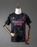 חולצה שלישית ריאל מדריד עונת 2020/2021