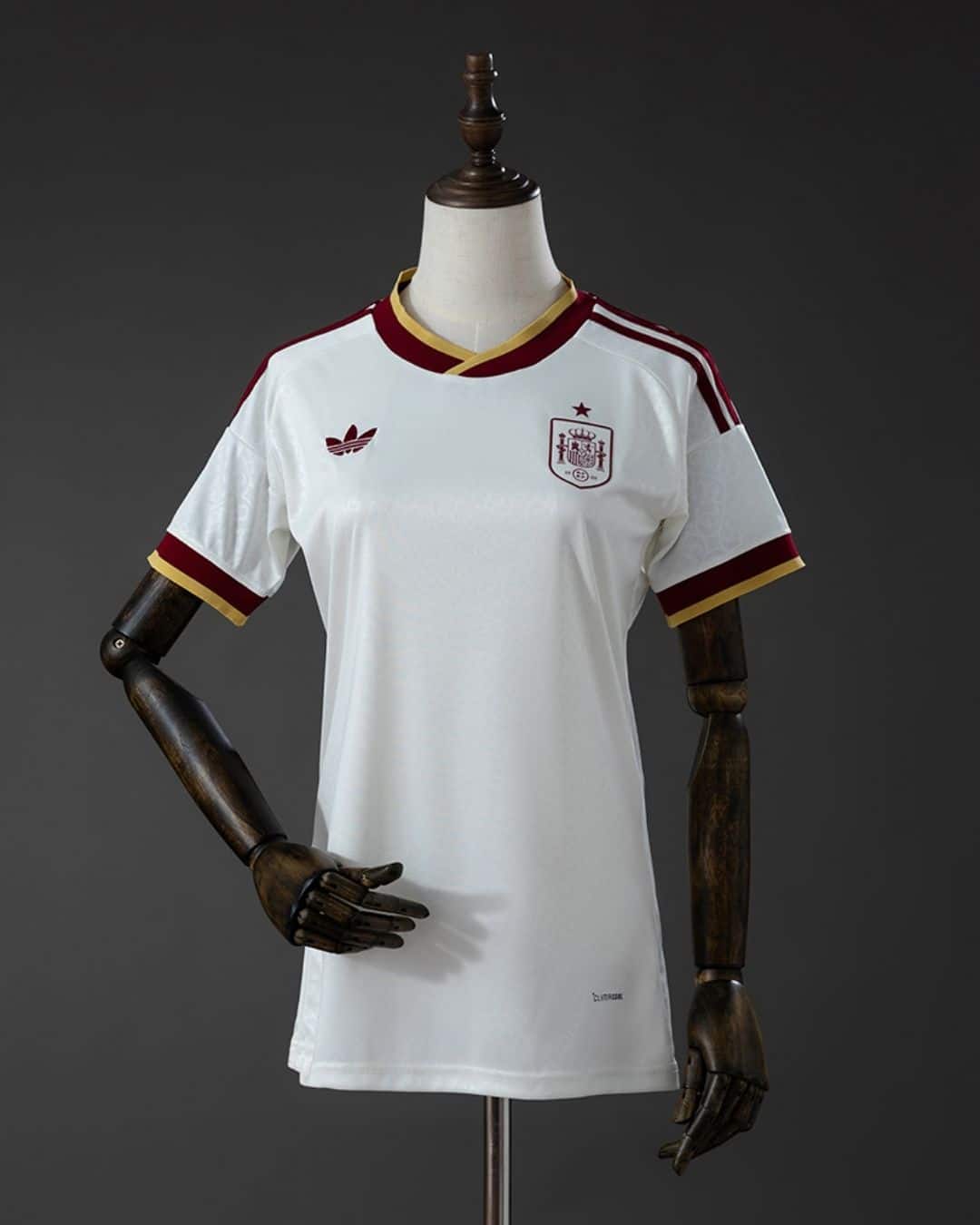 Spain Away World Cup 2026 Women (1) חולצת חוץ ספרד מונדיאל 2026 גזרת נשים