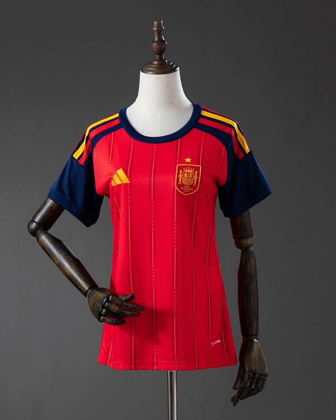 Spain Home World Cup 2026 Women (1) חולצת בית ספרד מונדיאל 2026 גזרת נשים