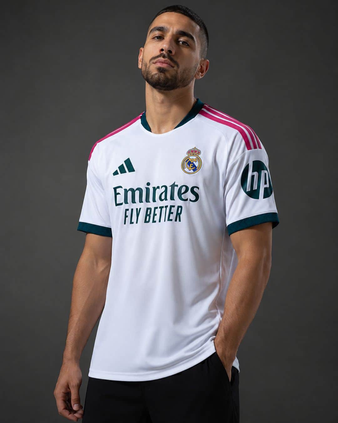 Real Madrid Home 26_27 (model) חולצת בית ריאל מדריד עונת 2026/2027