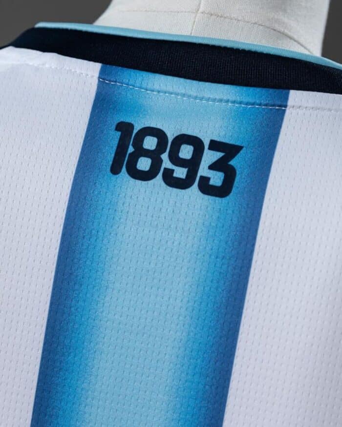 חולצת קרופ לנשים מדי בית ארגנטינה מונדיאל 2026