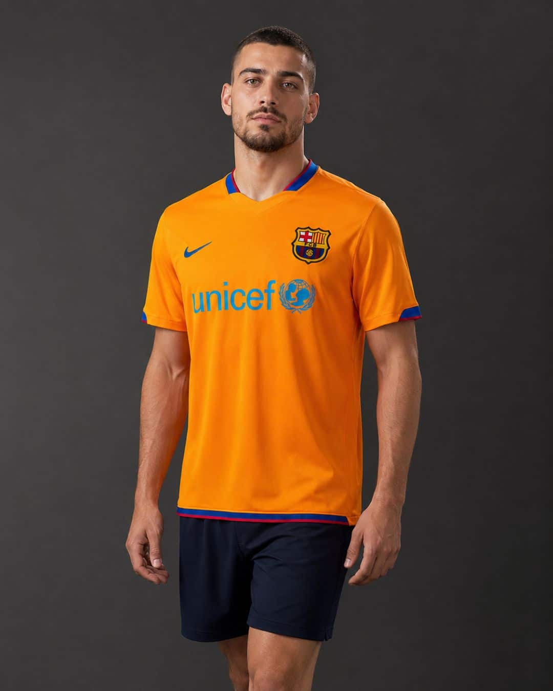 Barcelona-Away-06_07-New-model חולצת חוץ ברצלונה עונת 2006/2007