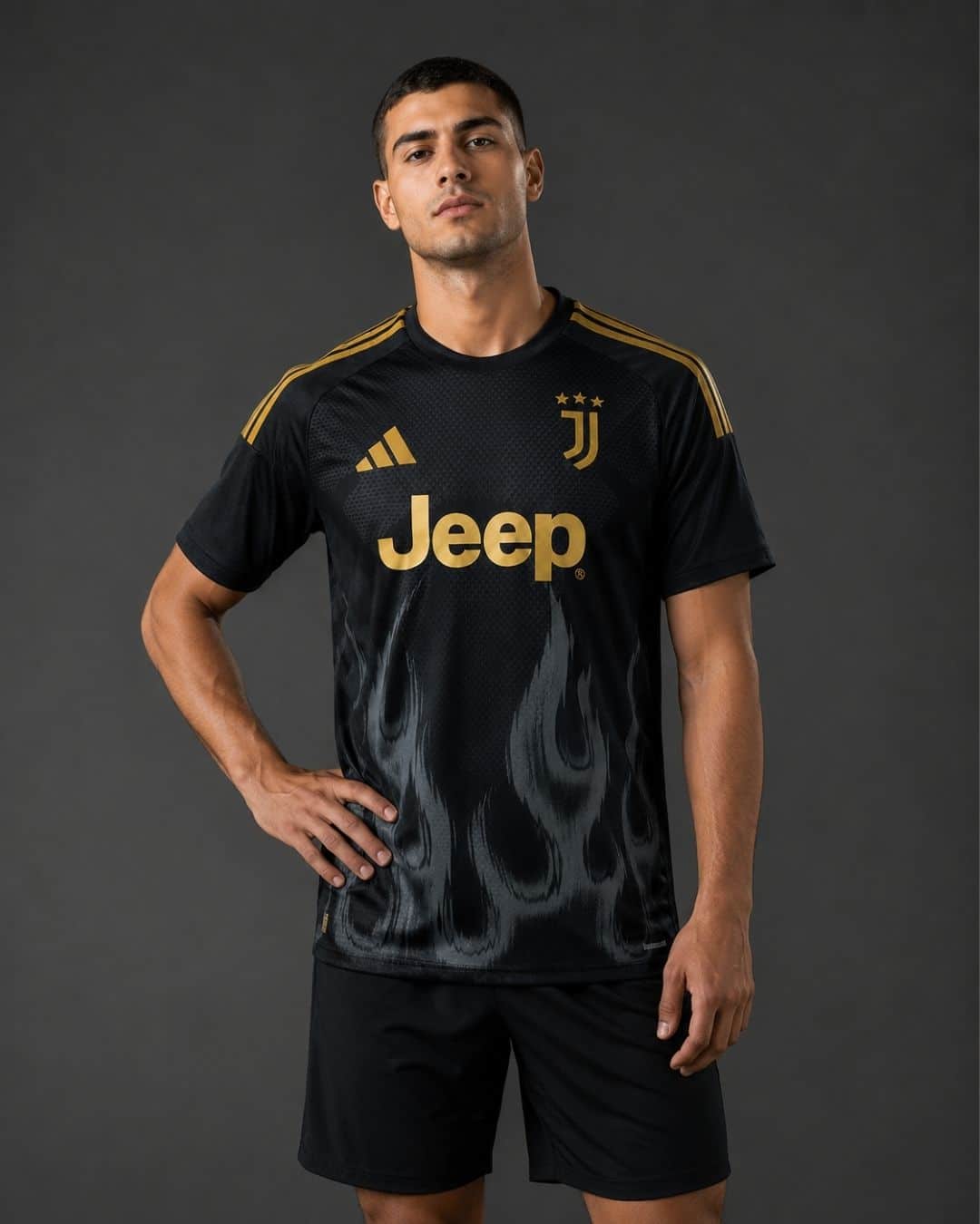 Juventus-Third-26_27-model חולצה שלישית יובנטוס עונת 2026/2027