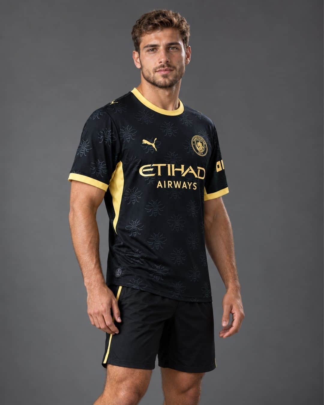 Manchester-City-Away-26_27-model חולצת חוץ מנצ'סטר סיטי עונת 2026/2027