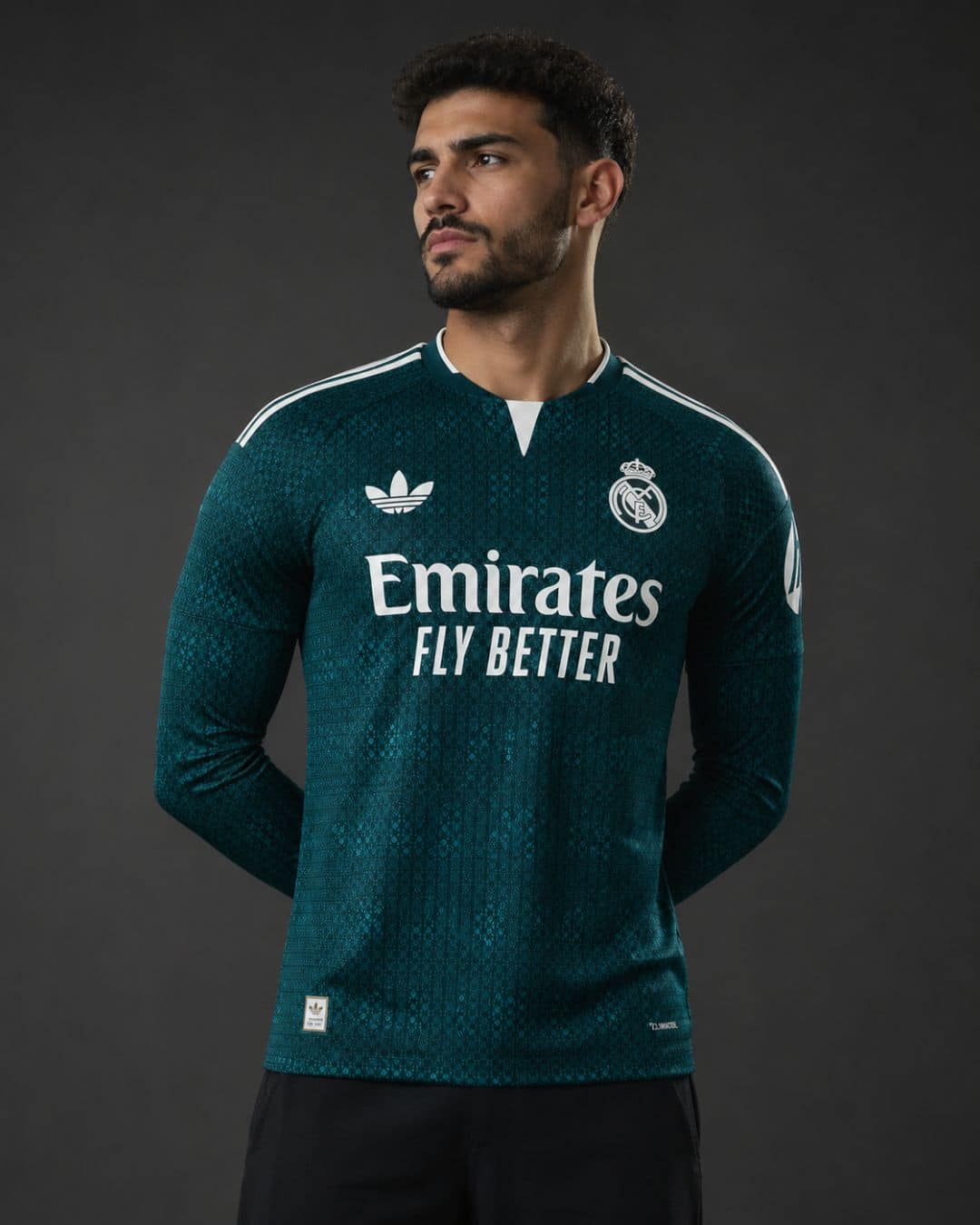 Real-Madrid-Away-26_27-Long-Sleeve-Player-New-model חולצת חוץ ארוכה ריאל מדריד עונת 2026/2027 גרסת שחקן