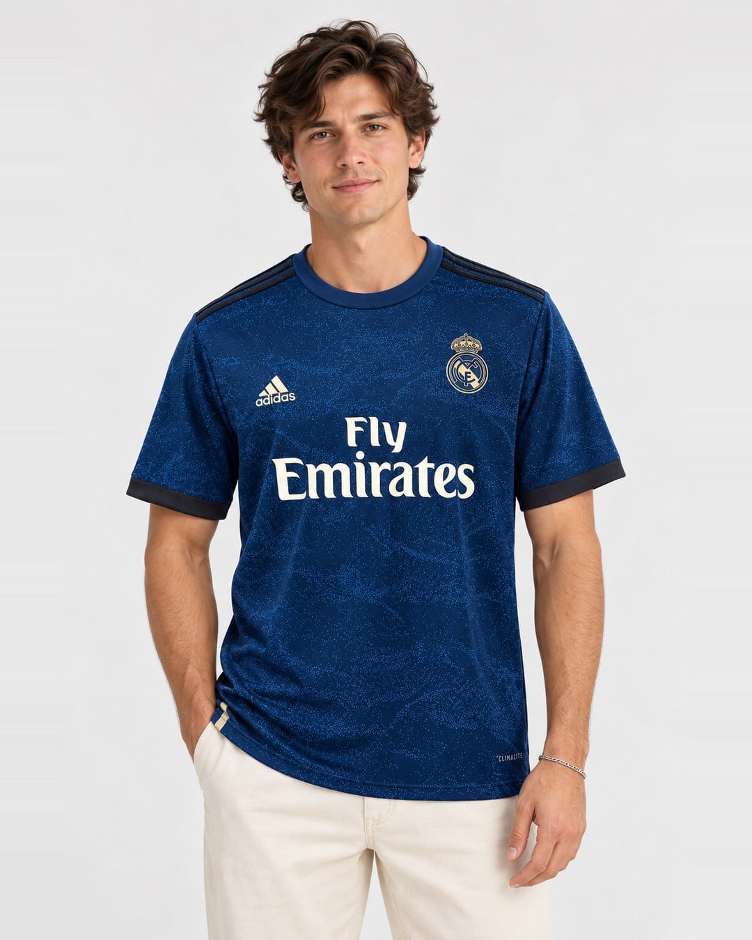 Real Madrid Away Jersey 2019-2020 (model) חולצת חוץ ריאל מדריד עונת 2019/2020 – תמונה 1