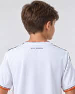 ⁦סט ילדים מדי בית ריאל מדריד עונת 2013/2014⁩ – תמונה ⁦4⁩