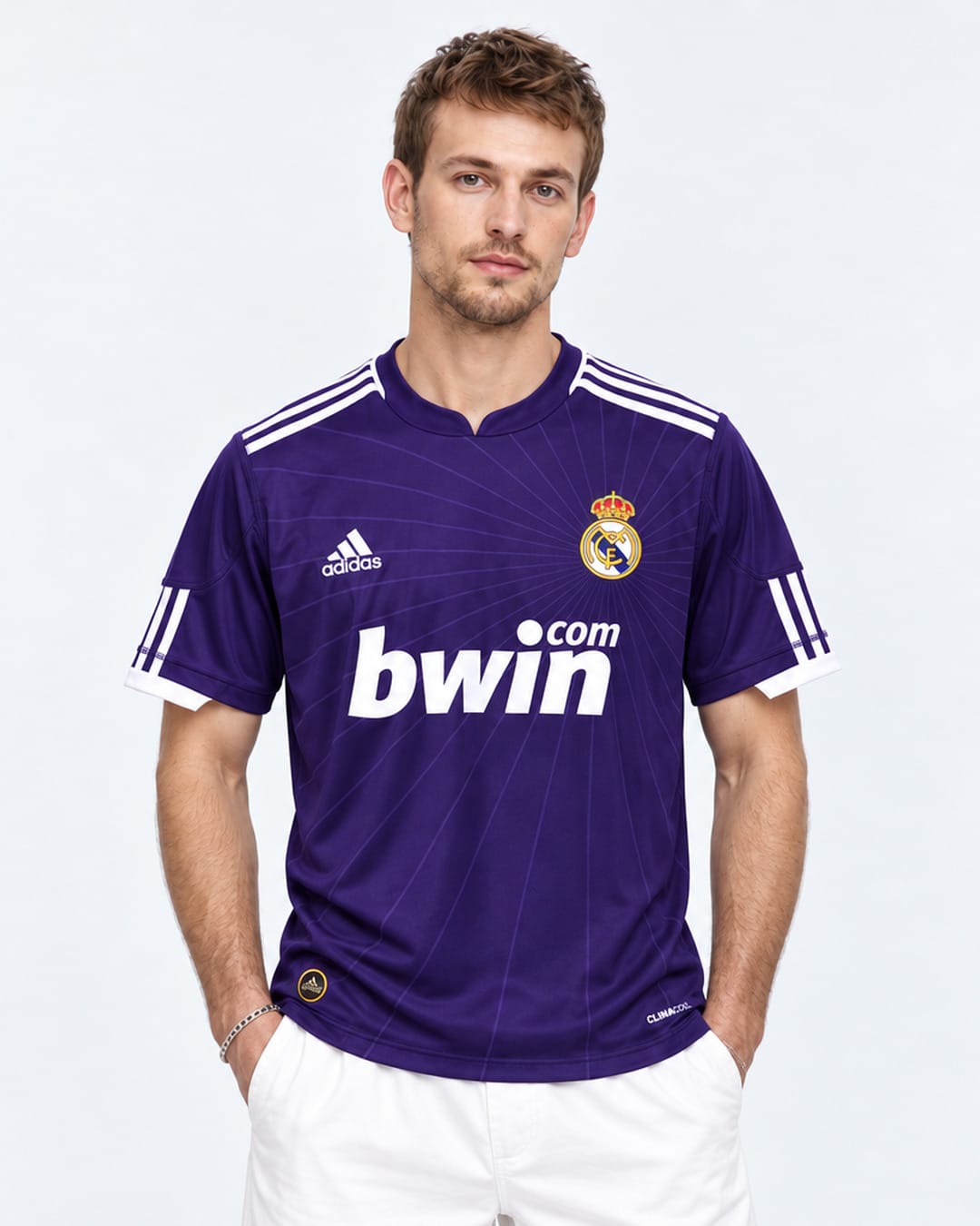 Real Madrid Third Jersey 2010-2011 (model) חולצה שלישית ריאל מדריד עונת 2010/2011 – תמונה 1
