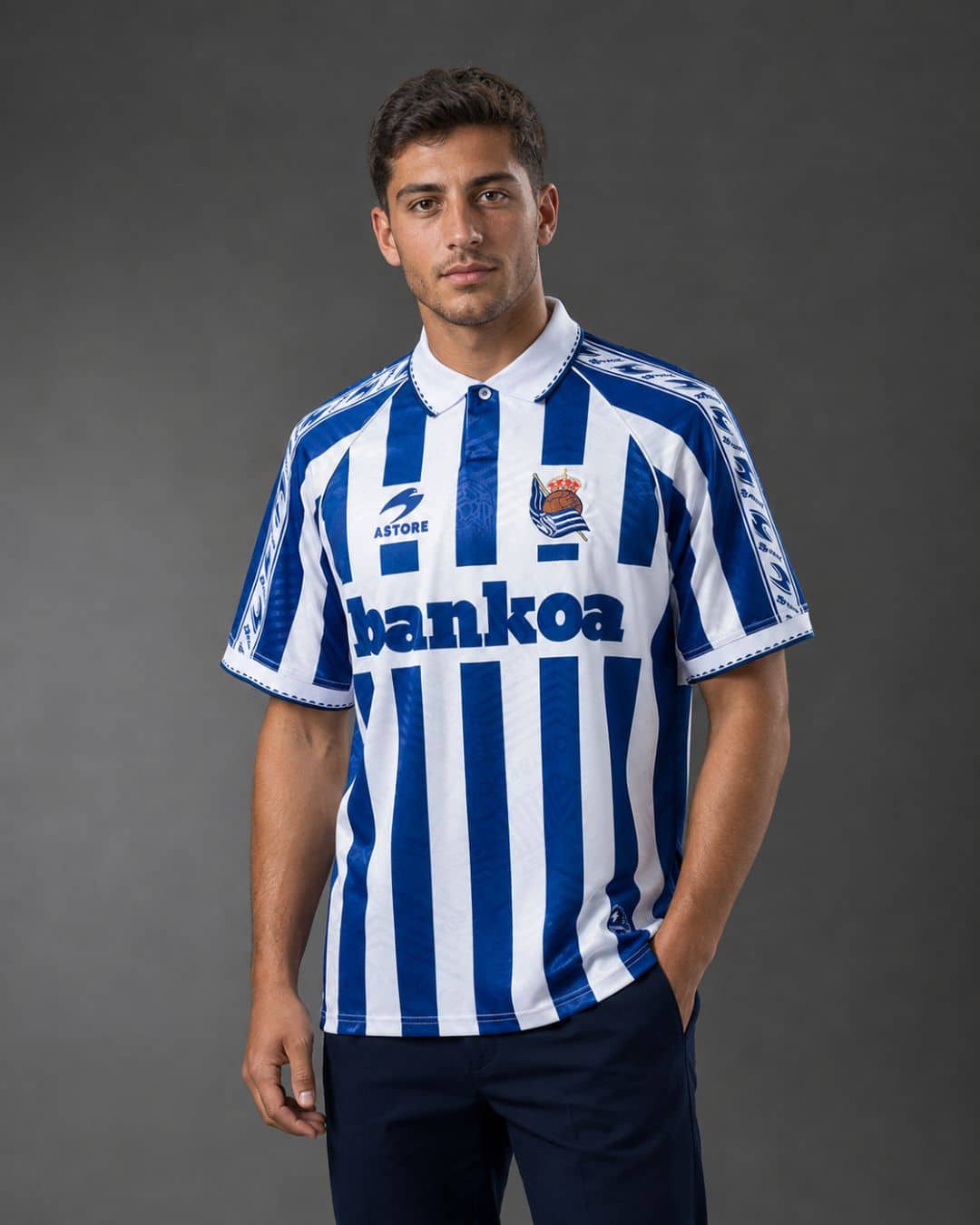 Real-Sociedad-Home-94_95-model חולצת בית ריאל סוסיאדד עונת 1994/1995