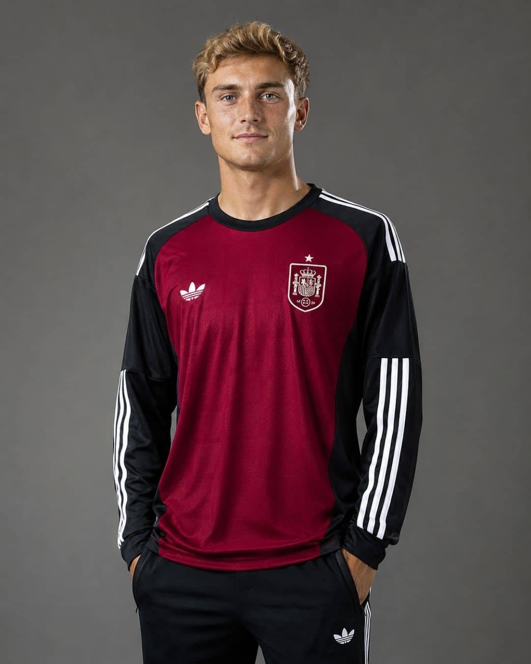 Spain Goalkeeper World Cup 2026 Red Long Sleeve (model) חולצת שוער אדומה ארוכה ספרד מונדיאל 2026